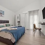 Three Bedroom With Swimming Pool Villa Labin