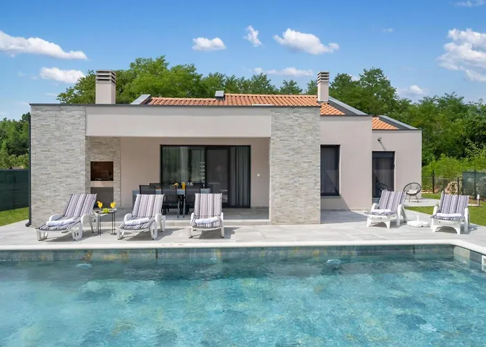 Three Bedroom With Swimming Pool